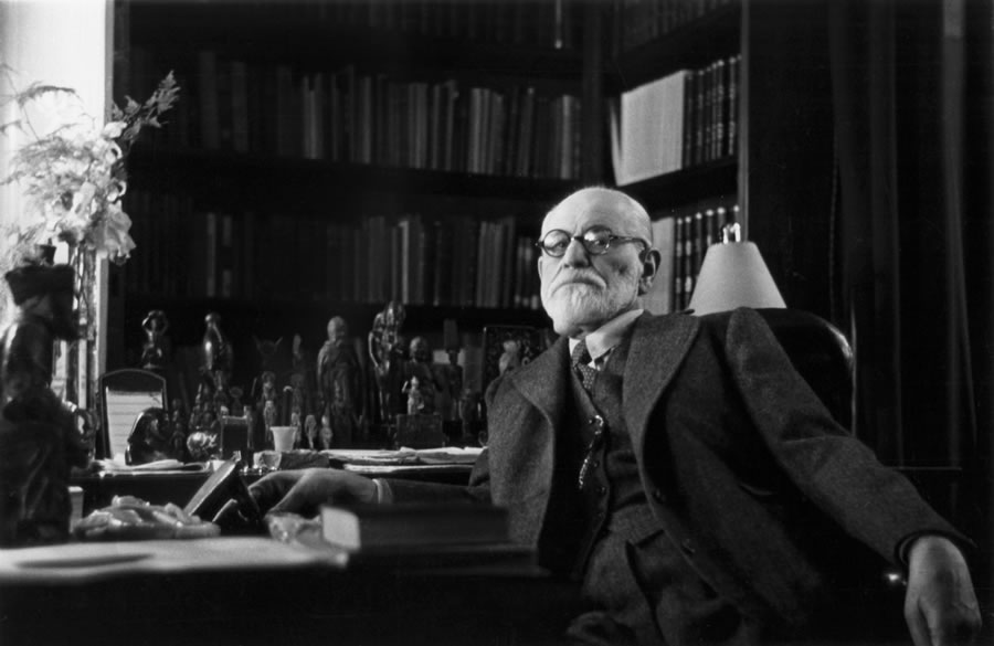 Sigmund Freud: Cinci cărți scrise de părintele psihanalizei care merită citite