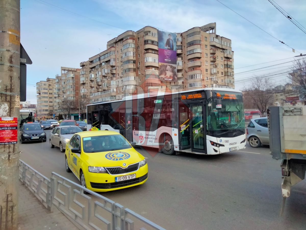 Circulație îngreunată în zona Gării din Iași din cauza unui autobuz CTP defect – EXCLUSIV, FOTO
