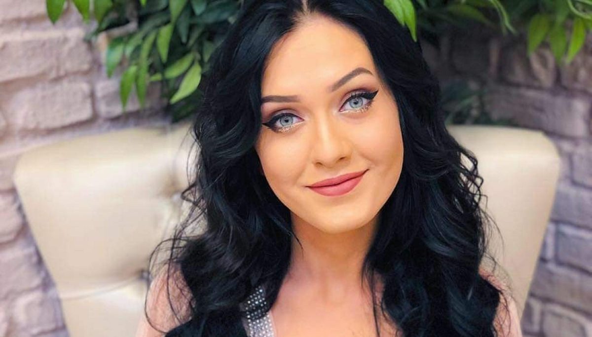 Bianca Comănici pe Instagram – În ce ipostaze se pozează tânăra pe contul său
