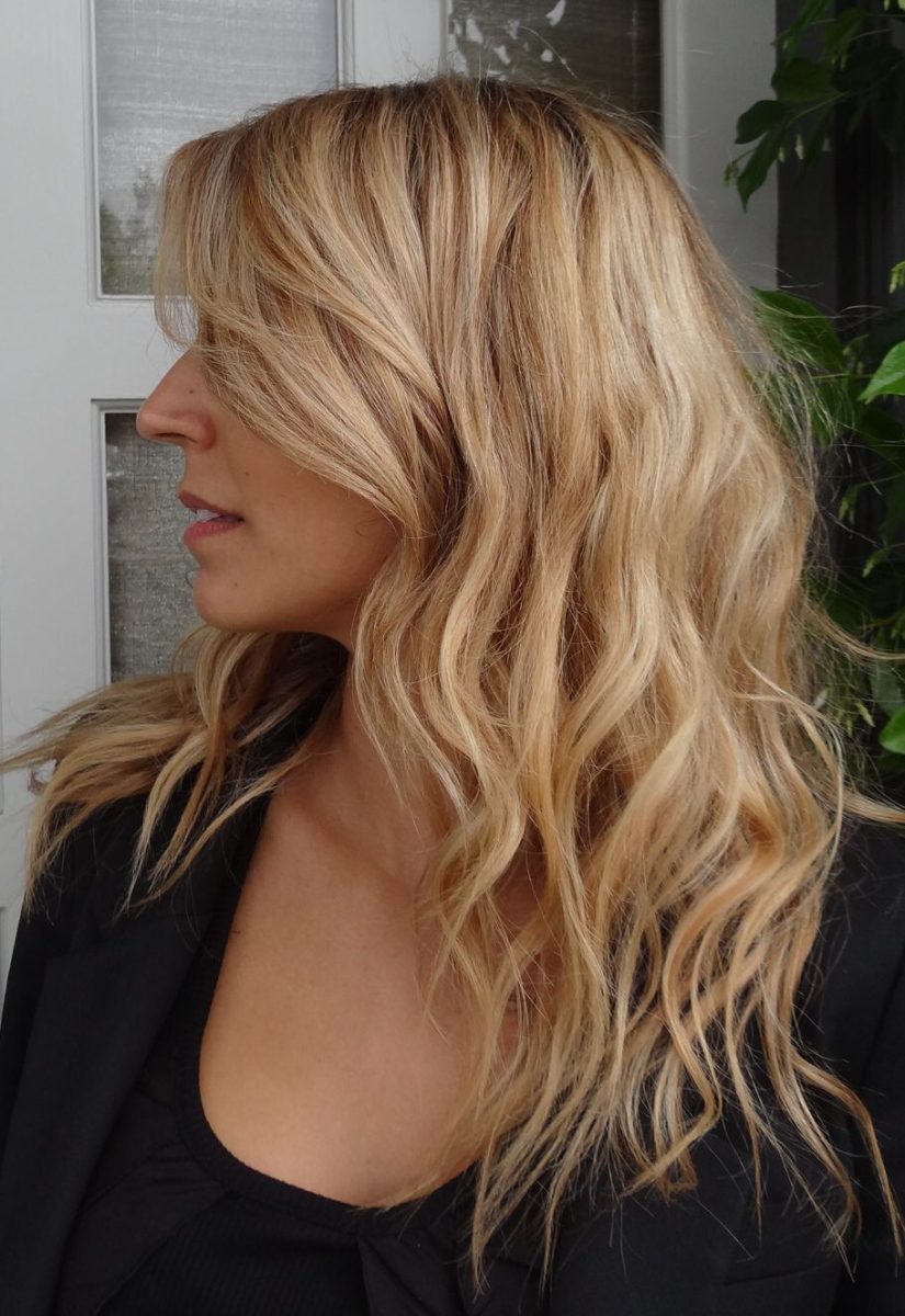 Blond închis nisipiu: Cum să arăți spectaculos și magic  