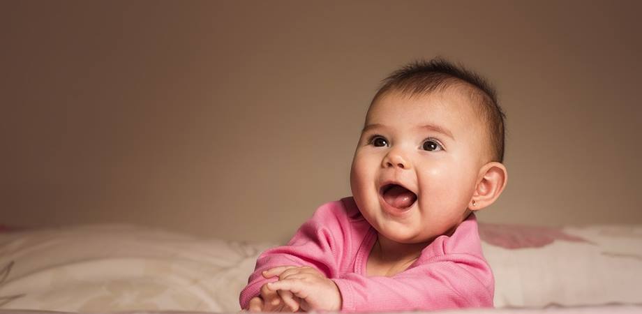 Ce se pune pe tavă la moț – Ce obiecte trebuie să pregătim și ce semnifică fiecare