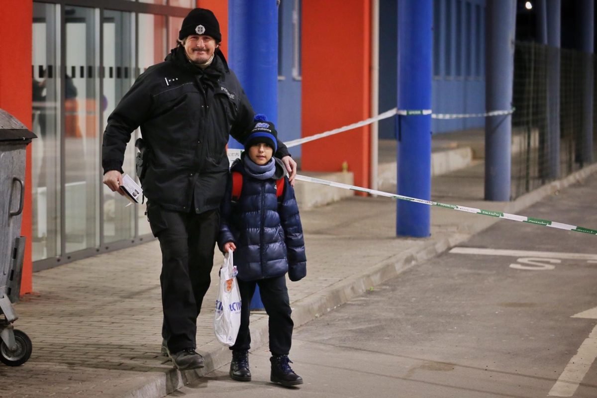Eroul de 11 ani de la graniță. Ce au găsit autoritățile scris cu pixul pe mâna băiatului – FOTO