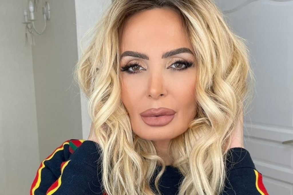 Daniela Gyorfi s-a mutat în casă nouă, alături de familia ei! Cât de mult a trebuit să scoată din buzunar?