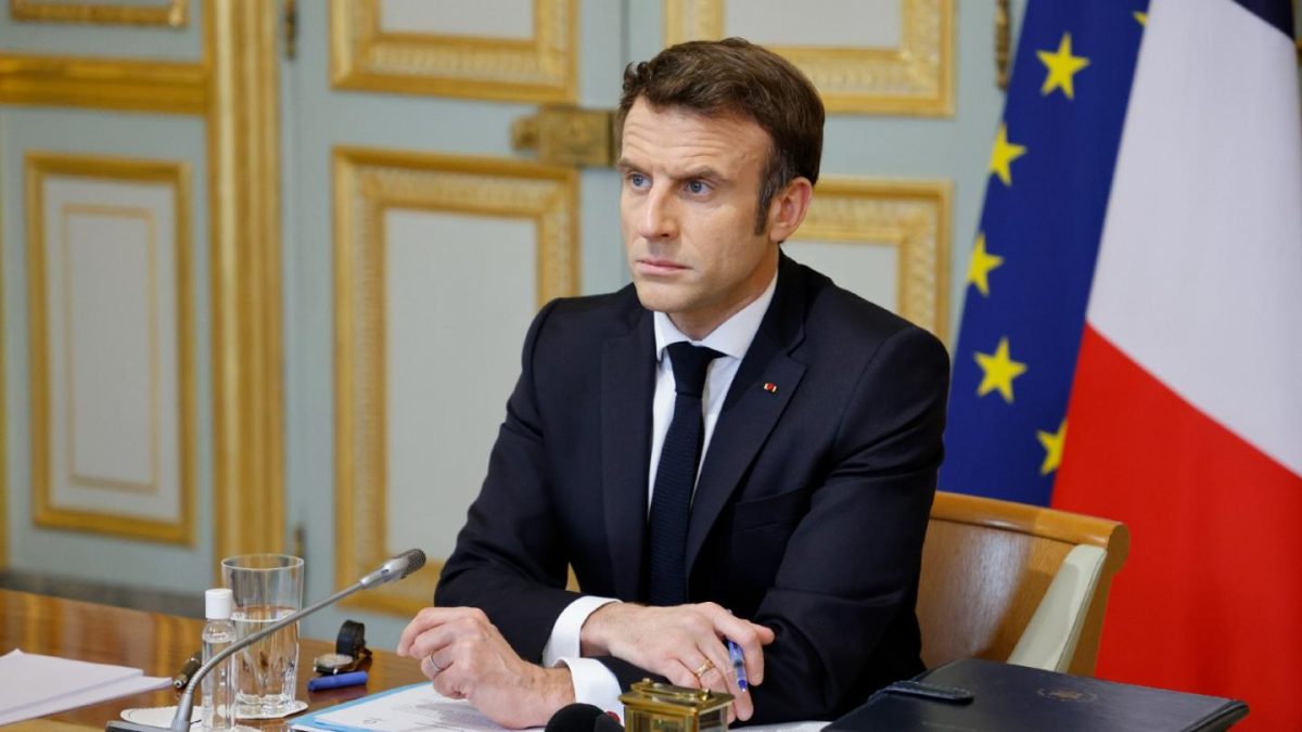 Alegeri prezidențiale în Franța! Macron și Le Pen sunt favoriți să intre în turul doi
