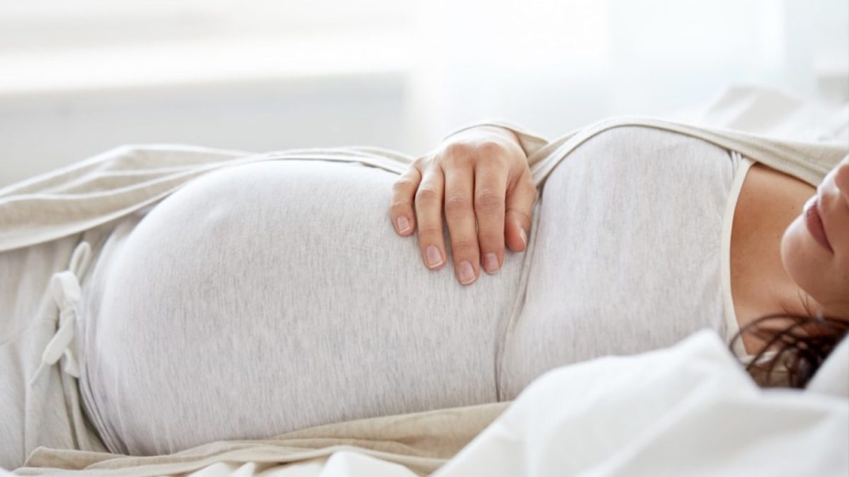 Dureri de burtă în sarcină, trimestrul 1: De ce apar și când trebuie să te îngrijorezi