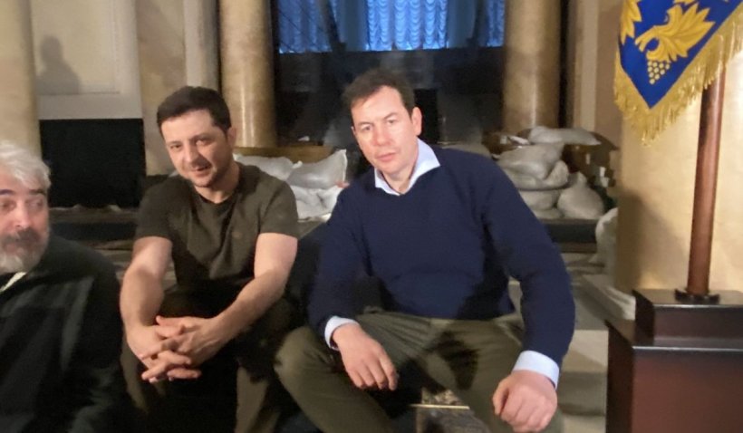 Interviul președintelui Zelenski, din buncăr: „Luptăm pentru viețile noastre”