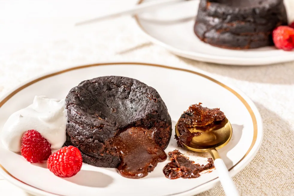 Lava Cake – Rețetă pentru un desert care va da pe spate musafirii