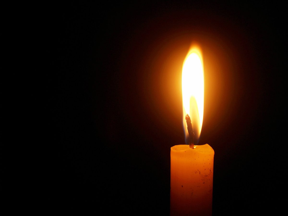 O fetiţă de 6 ani din Mariupol a murit din cauza deshidratării. Trupul ei, scos din dărâmăturile unei clădiri distruse