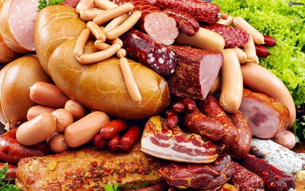Mezelurile, printre cele mai toxice alimente pentru oameni și animalele de companie