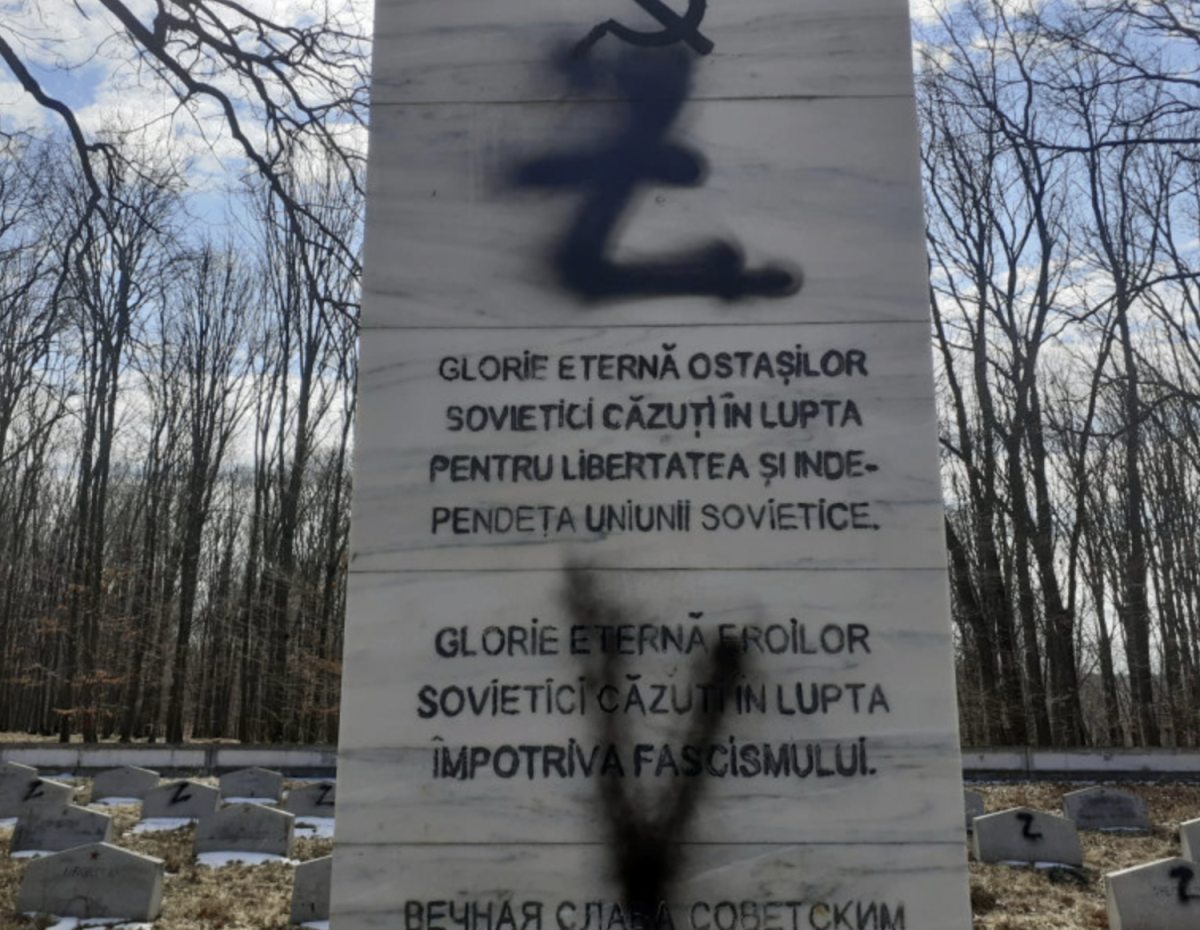 Mormintele soldaților ruși din Iași au fost inscripționate cu litera Z