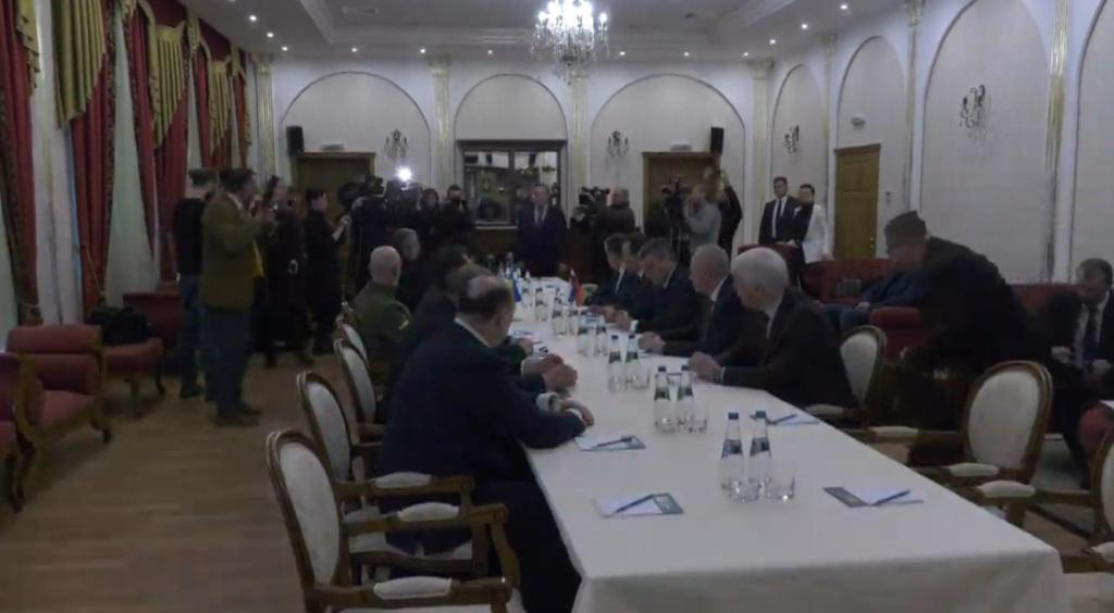 Ucraina a acceptat să negocieze cu Rusia în această seară