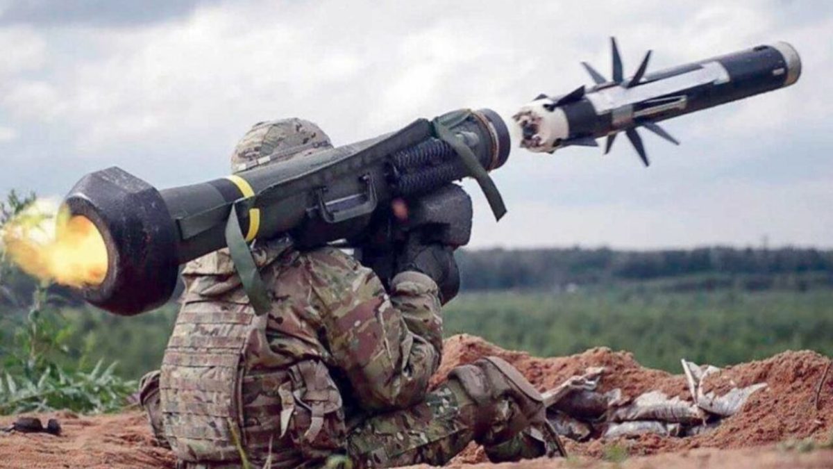 Primele înregistrări cu racheta antitanc Javelin în acţiune în războiul din Ucraina – Video