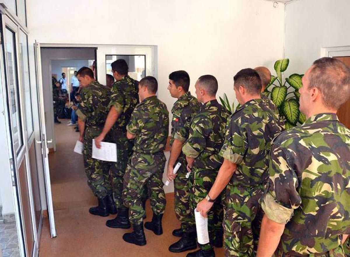Ce trebuie să facă românii din Diaspora, în caz de război! În cât timp sunt obligaţi să se prezinte la încorporare