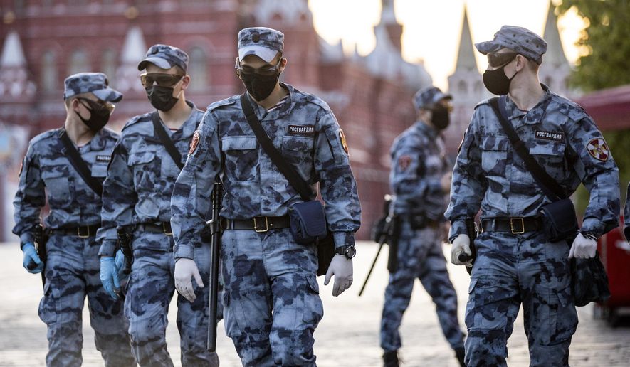 Putin laudă Garda Naţională rusă, la marcarea a şase ani de când a înfiinţat-o