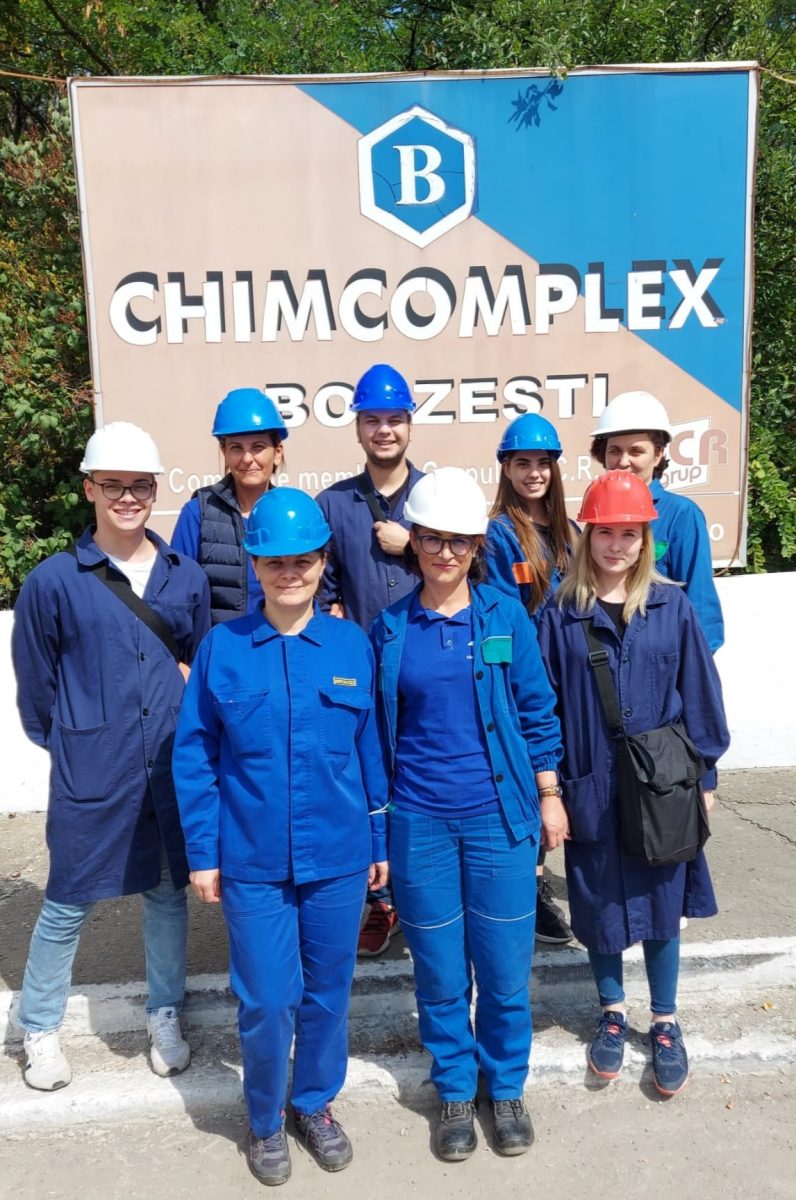 Chimcomplex S.A. Borzești va oferi burse în valoare de 50.000 de lei pentru studenții Universității Tehnice „Gheorghe Asachi” din Iași