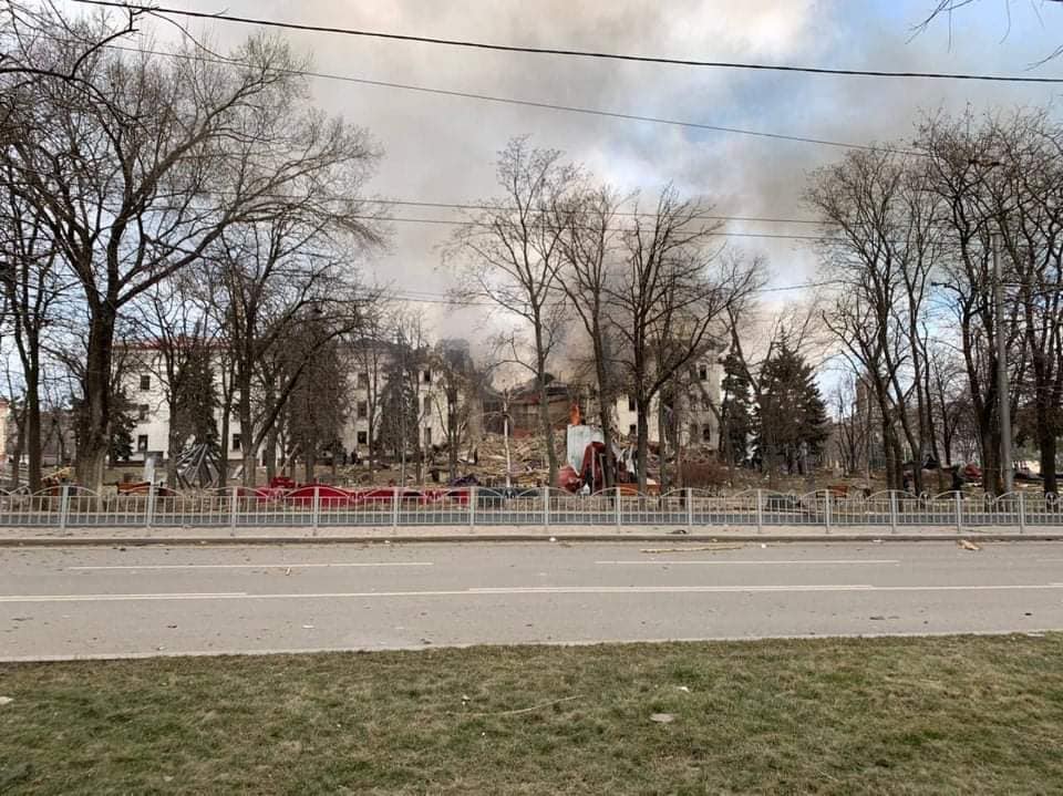 Asediu la Mariupol. Rușii au atacat cu rachete grupuri întregi de civili – FOTO, VIDEO