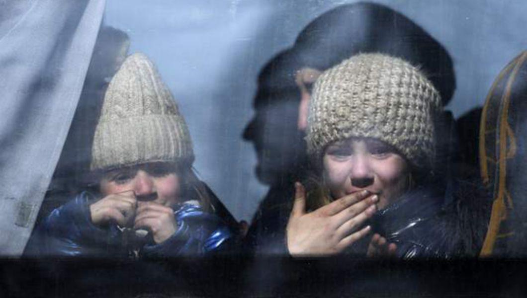 Pentru a salva copiii rămaşi în Mariupol, un general ucrainean este pregătit să se predea ruşilor
