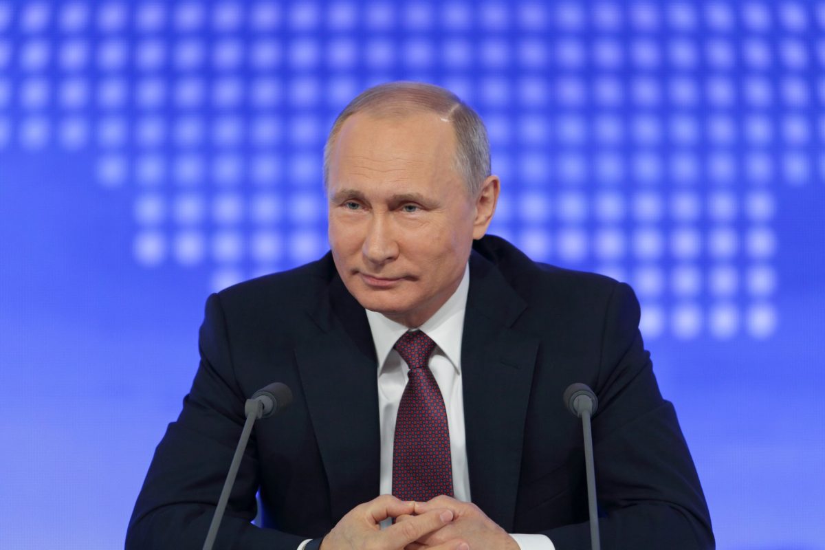 Președintele Rusiei are o avere fabuloasă și o colecție de autovehicule. Ce mașini are Vladimir Putin, de fapt