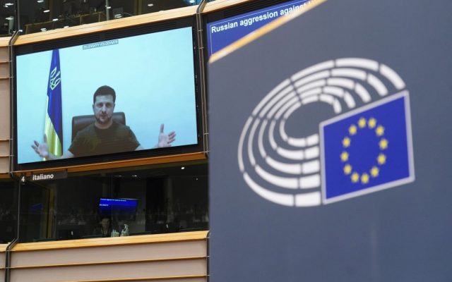 Discursul lui Volodimir Zelenski în Parlamentul European: „Ucrainenii care plătesc ultimul preț apără Europa” – VIDEO