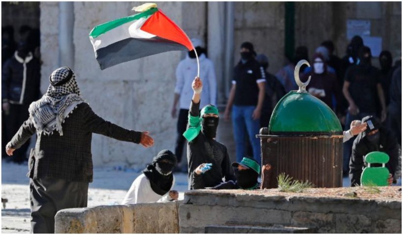 Ciocnire violentă a palestinienilor și polițiștilor israelieni, în Ierusalim. Peste 150 de oameni au fost răniți
