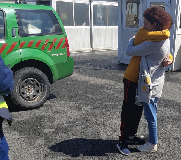 În timp ce se întorcea cu familia din Italia, un copil a fost uitat într-o parcare din Ungaria