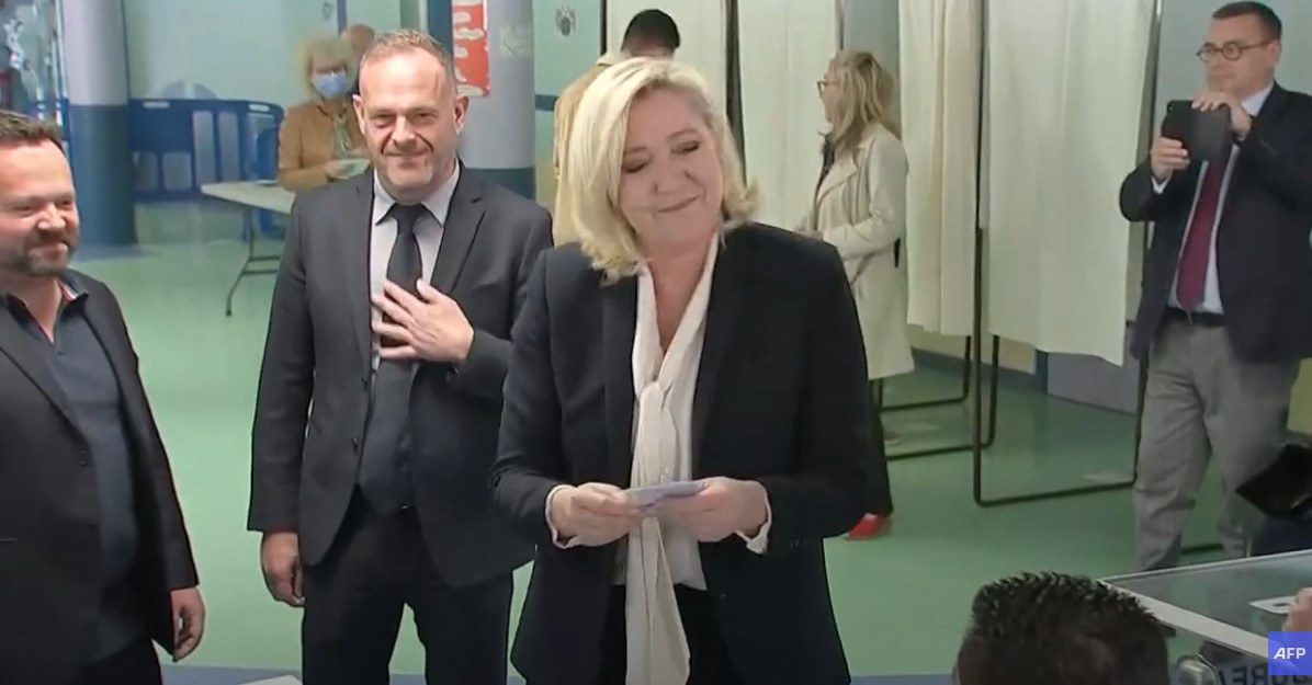 Marine Le pen face o baie de mulţime în fieful său – VIDEO