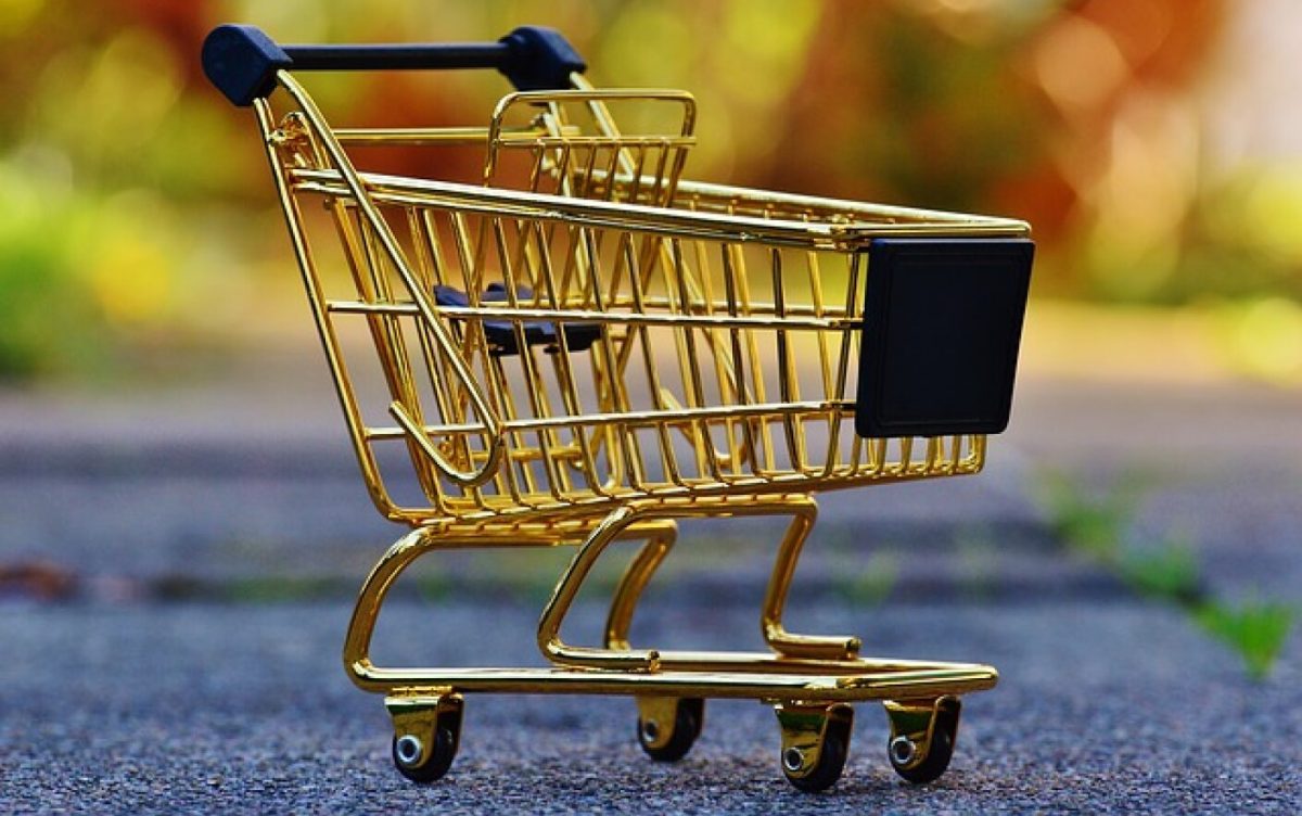 Programul supermarketurilor de Paște. Până când pot merge românii la cumpărături