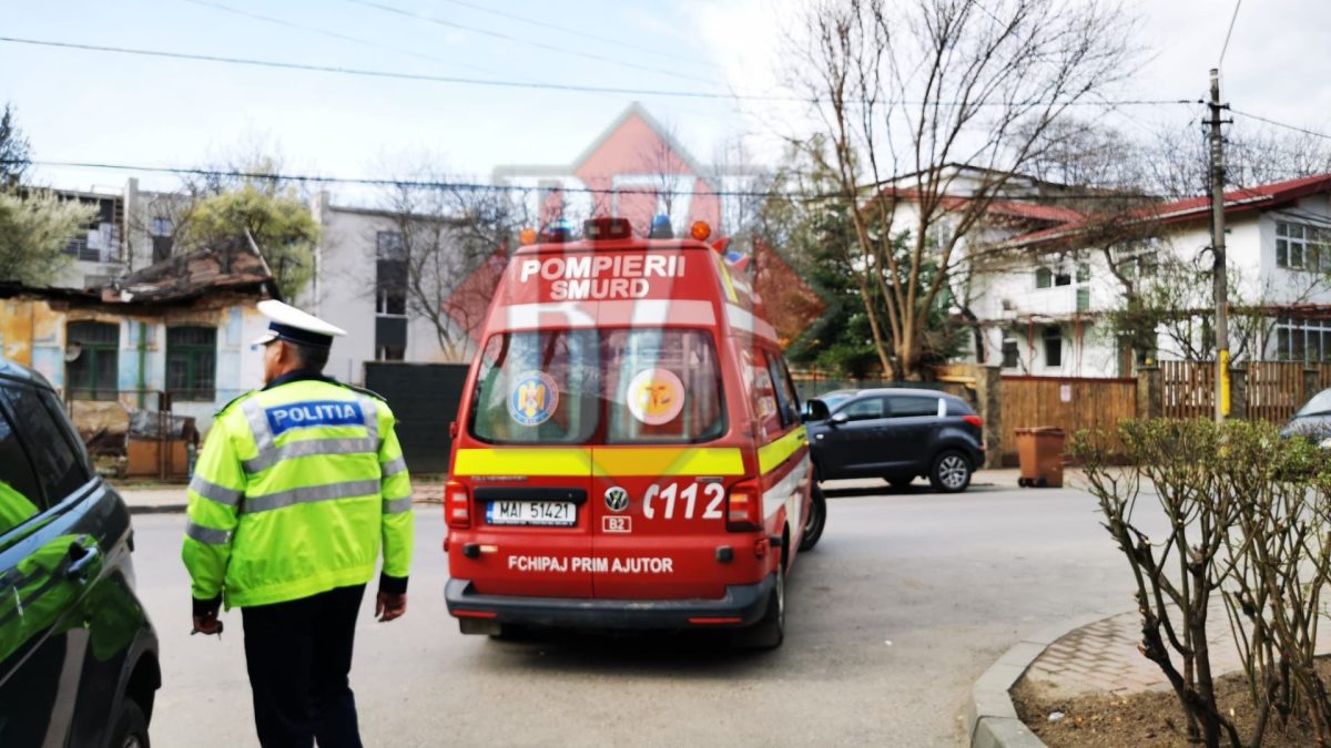 O femeie amenință că își pune capăt zilelor pe strada Ion Creangă. Popmpierii au împânzit zona – EXCLUSIV, GALERIE FOTO, UPDATE
