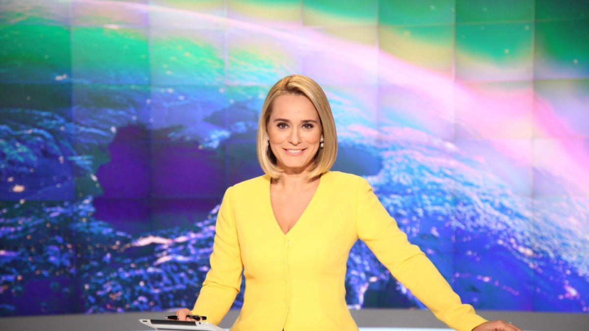 Cum a fost surprinsă Andreea Esca, atunci când credea că nu o vede nimeni. Reacția vedetei când a văzut că e filmată