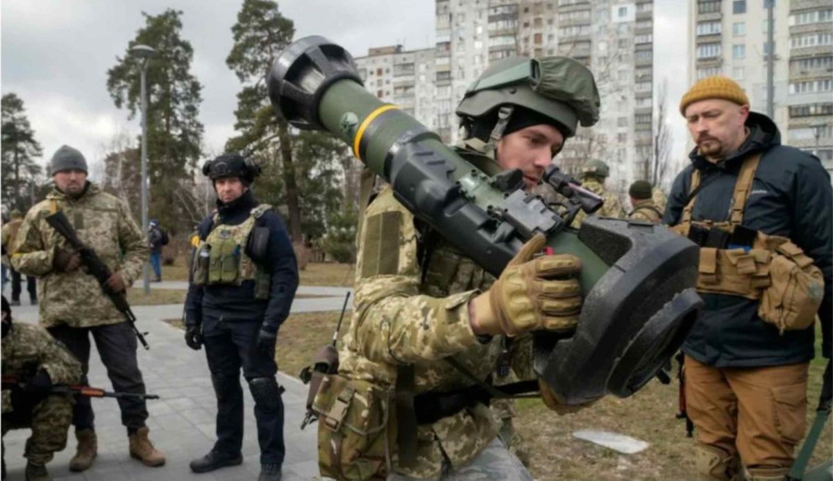 Armament NATO pentru Ucraina. Armata lui Zelenski a primit zeci de mii de rachete antitanc şi antiaeriene
