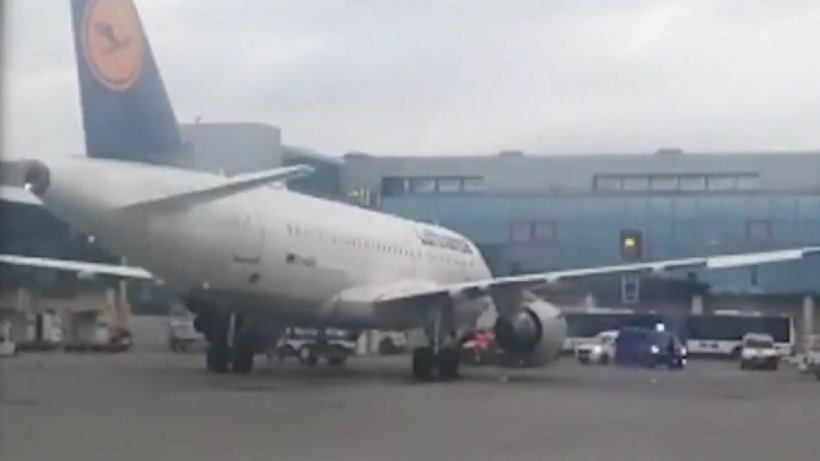 Alertă cu bombă la bordul unei aeronave de pe aeroportul Henri Coandă din Otopeni