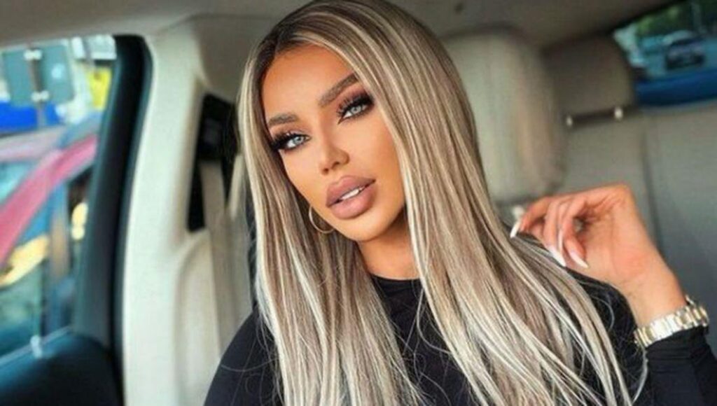 Bianca Drăgușanu plătește aproape zilnic 200 de lei amendă, pentru că își parchează mașina neregulamentar