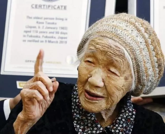 Kane Tanaka, a murit la 119 ani. Cea mai bătrână persoană din lume a mâncat ciocolată şi a băut Cola până în ultima clipă