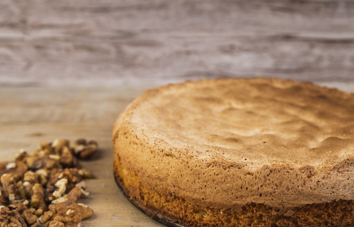 Chec cu nucă măcinata: Un desert sănătos și ușor de pregătit