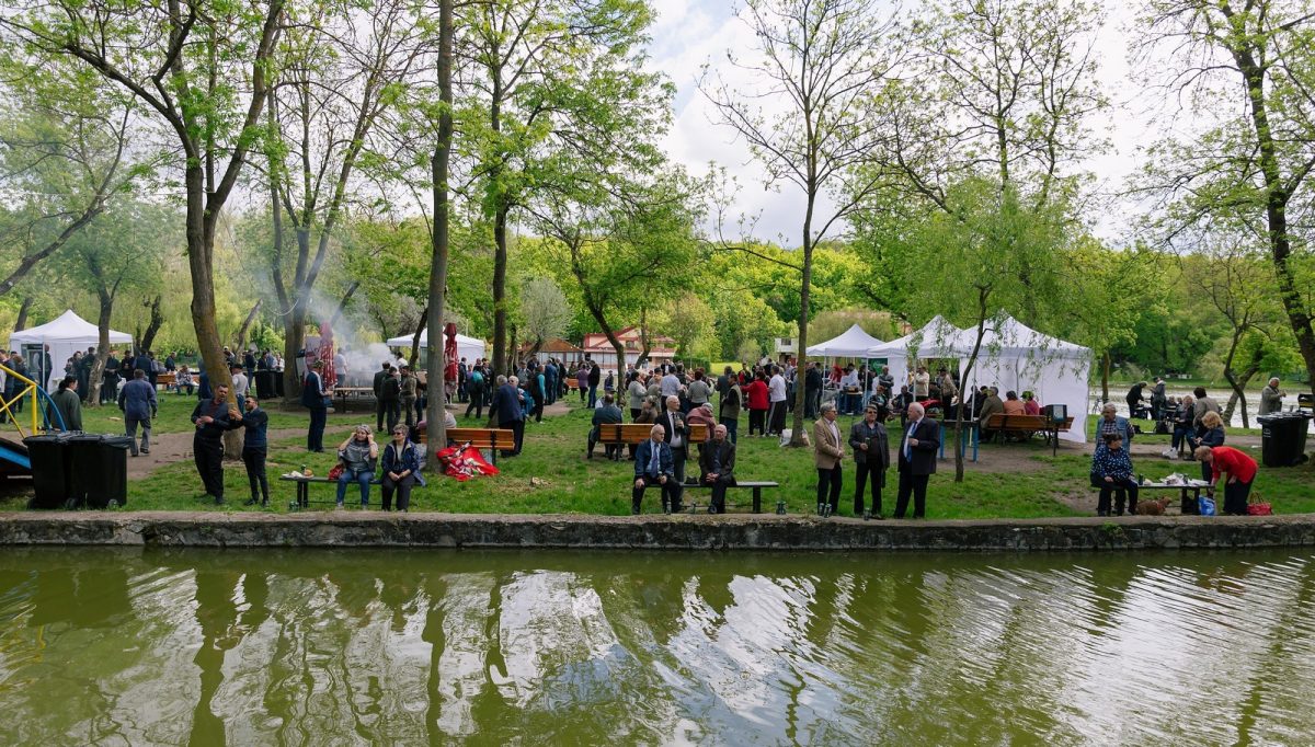Serbare de 1 mai la Ciric. Primăria Iași bagă din nou bani în mici și bere