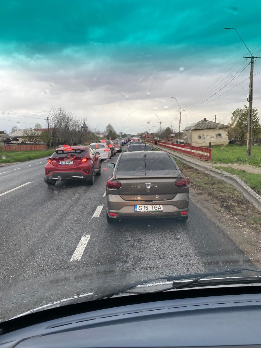 Ieșenii se întorc din concediu. Se circulă bară la bară spre Iași
