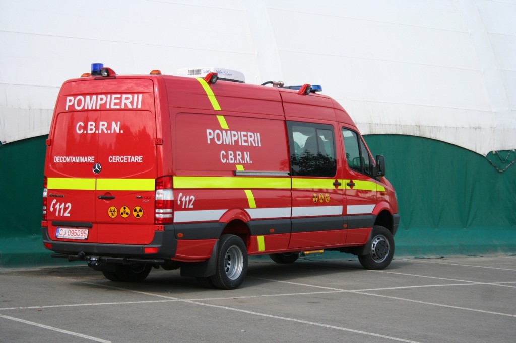 Misiune a echipajului CBRNe. Mercur căzut dintr-un termometru spart pe Bulevardul Poitiers, Iași – EXCLUSIV