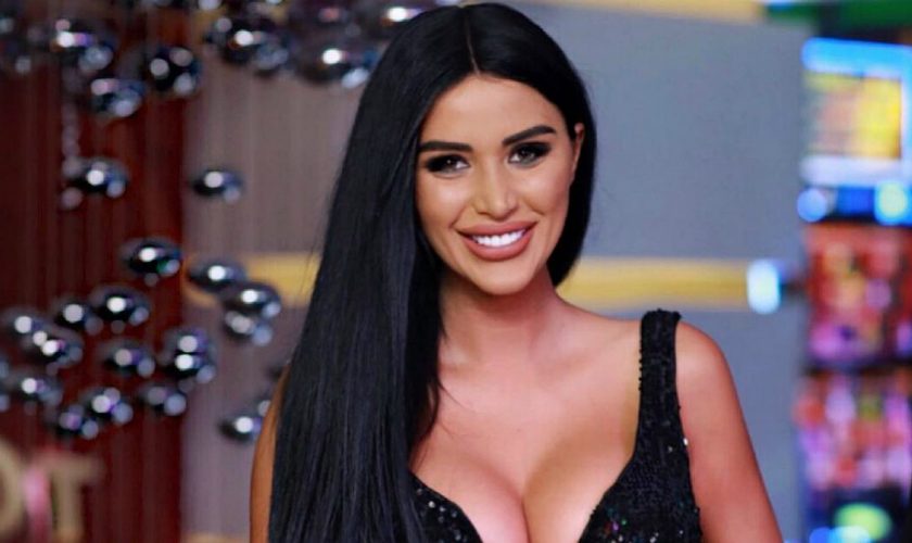 Daniela Crudu, în ipostaze nud pe rețelele de socializare. Cum arată vedeta după noua operație estetică