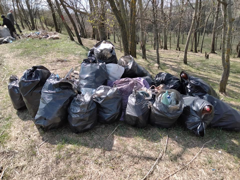 230 tone de deșeuri abandonate, colectate în județul Iași în primele 3 săptămâni de campanie! – FOTO