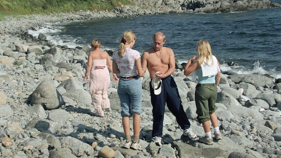 Cine sunt fiicele lui Vladimir Putin! Detalii mai puțin ştiute din viața președintelui Rusiei- FOTO
