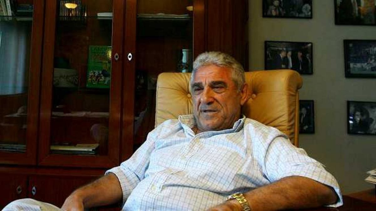 Giovanni Becali s-a îmbogăţit ca să-i facă în ambiţie tatălui lui Gigi: „Când o să mă întorc, o să vă dărâm coşmeliile, iar maşina mea nu o să încapă pe porţi”