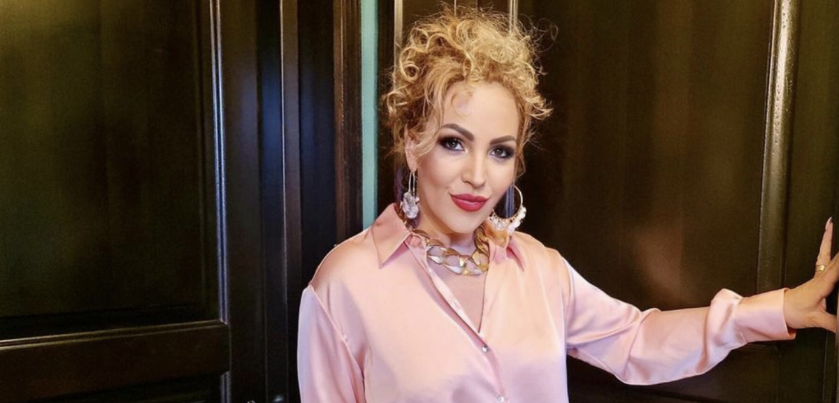 Ce vârstă are Jeni Nicolau? Cum a slăbit cântăreața 20 kilograme