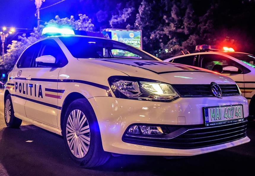 Bărbat decedat pe o stradă din Arad. Polițiștii au constatat că a fost lovit de o mașină, iar șoferul a fugit