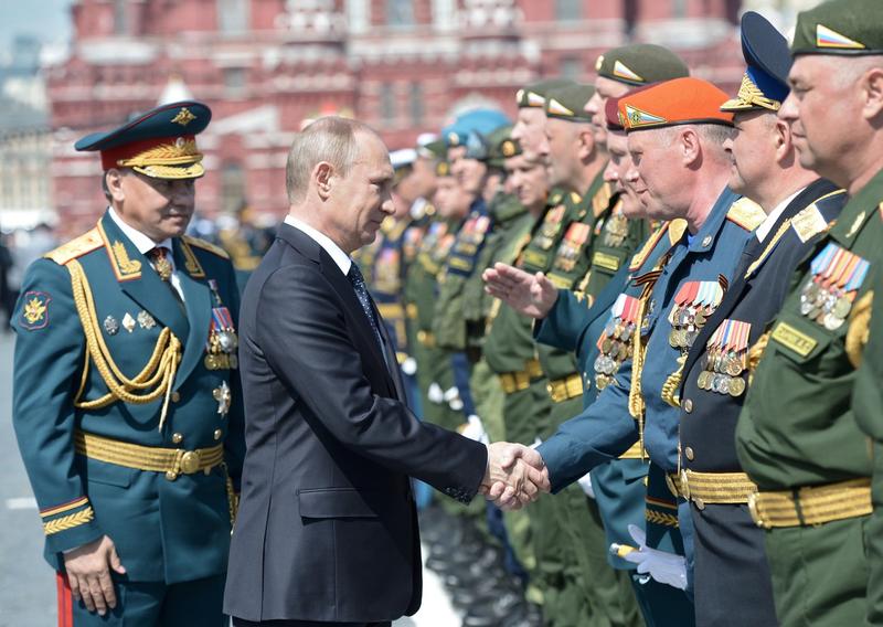 Planul preşedintelui Putin privind Ucraina, dezvăluit de un fost comandant al Armatei SUA: „Evident, trebuie să se întâmple ceva pentru a arăta ca o victorie pe 9 mai „