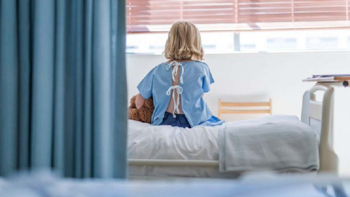 Care este starea de sănătate a fetiței de 5 ani cu hepatită, după ce a făcut transplant de ficat