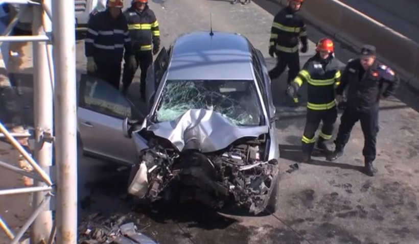 O tânără a murit pe loc într-un accident grav în zona Pipera din Bucureşti