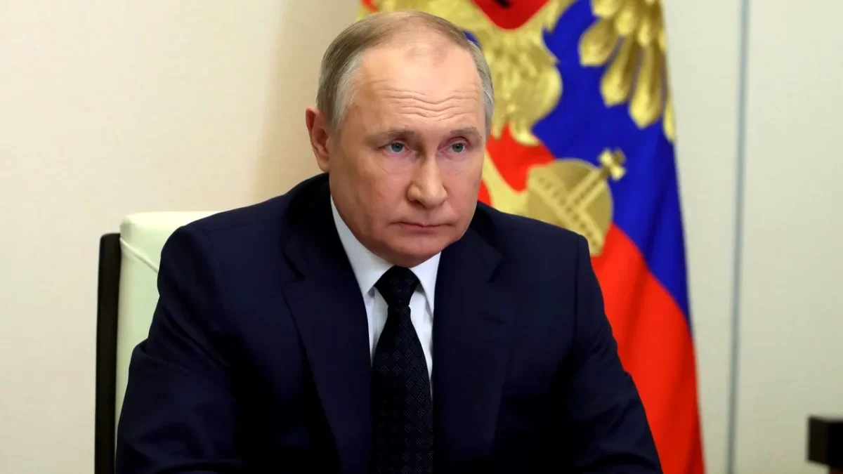 Vladimir Putin a alimentat zvonurile despre starea precară de sănătate. Putin a fost filmat în timp ce „tremura incontrolabil” – VIDEO