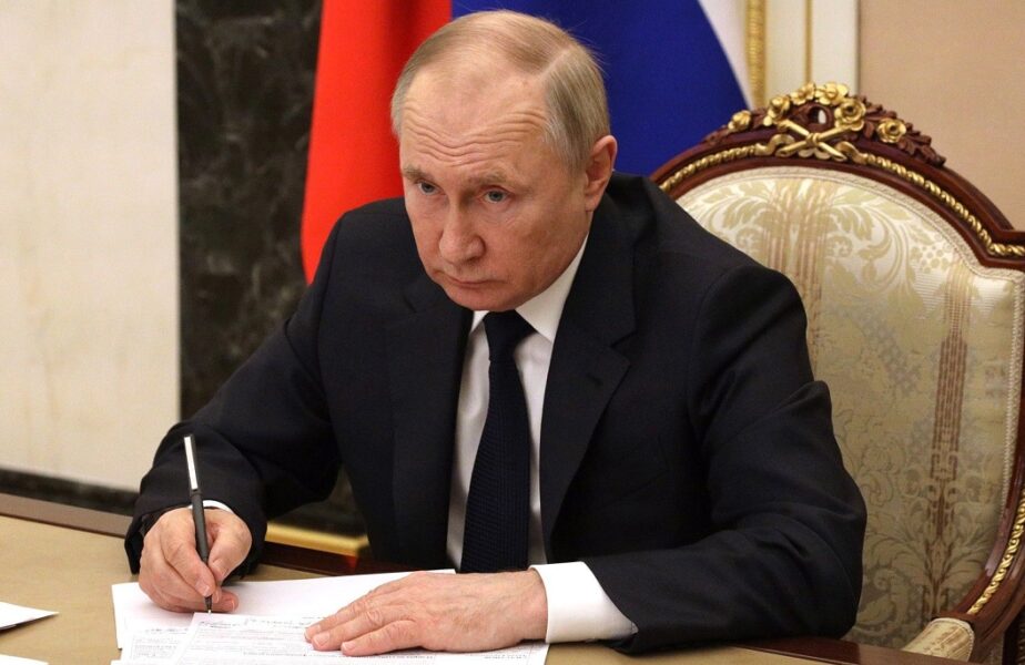 Cetățenii din „statele neprietenoase” nu vor putea intra în Rusia. Vladimir Putin a semnat luni decretul