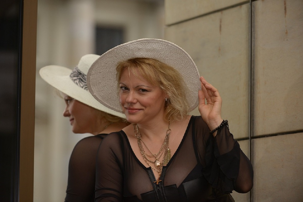 Până la ce vârstă poți deveni model de videochat?