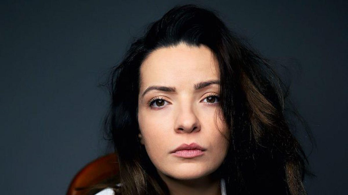 Anca Dinicu, implicată într-un accident rutier. Actrița a intrat cu mașina într-un stâlp